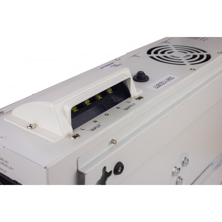 AVR 10000VA 8% SLIM STABILIZATOR NAPIĘCIA SIECIOWEGO